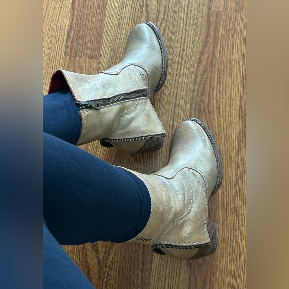 Bed Stu Iris Light Tan Leather Ankle Boots Size 8 - Picture 3 of 16
